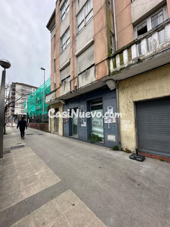 Local comercial 800m² en primera linea Torrelavega