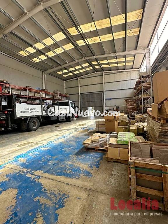 Nave Industrial de 500 m2 en Los Corrales de Buelna