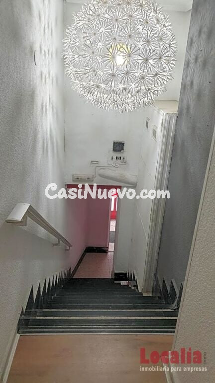 Local con múltiples oficinas en el centro de Santander