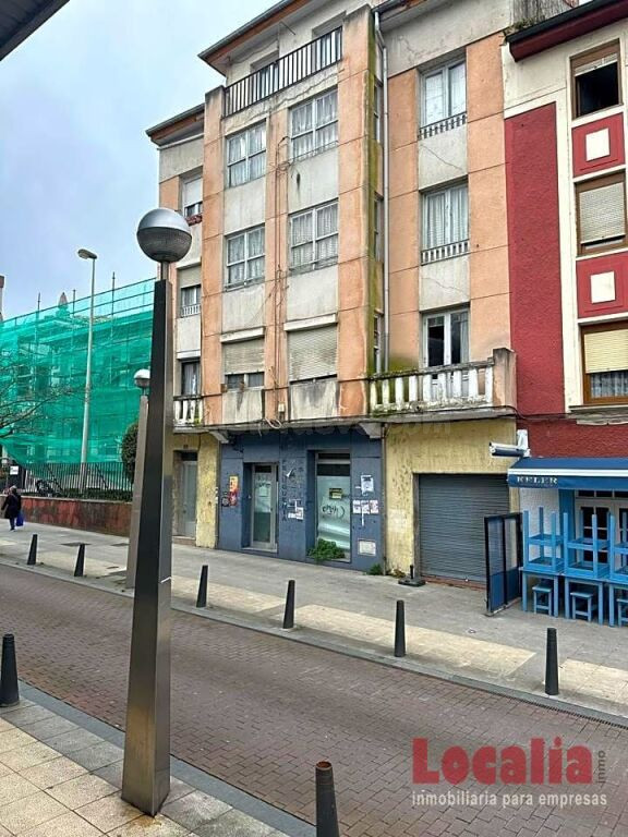 Oportunidad de Inversión: Edificio en Torrelavega, Cantabria - foto 2