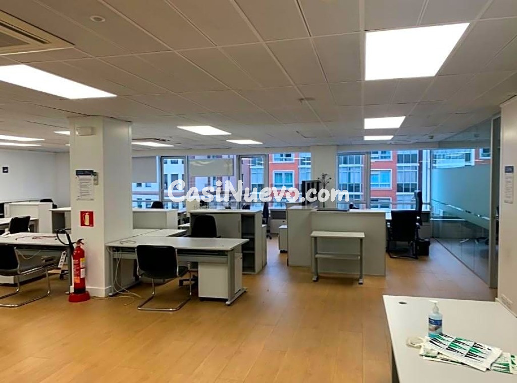 Oficinas en el centro de Bilbao, Vizcaya.