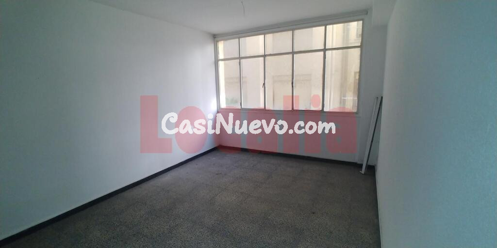 Local para convertir a vivienda, Santander