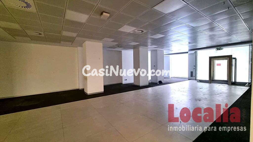 Excelente local en centro de Torrelavega