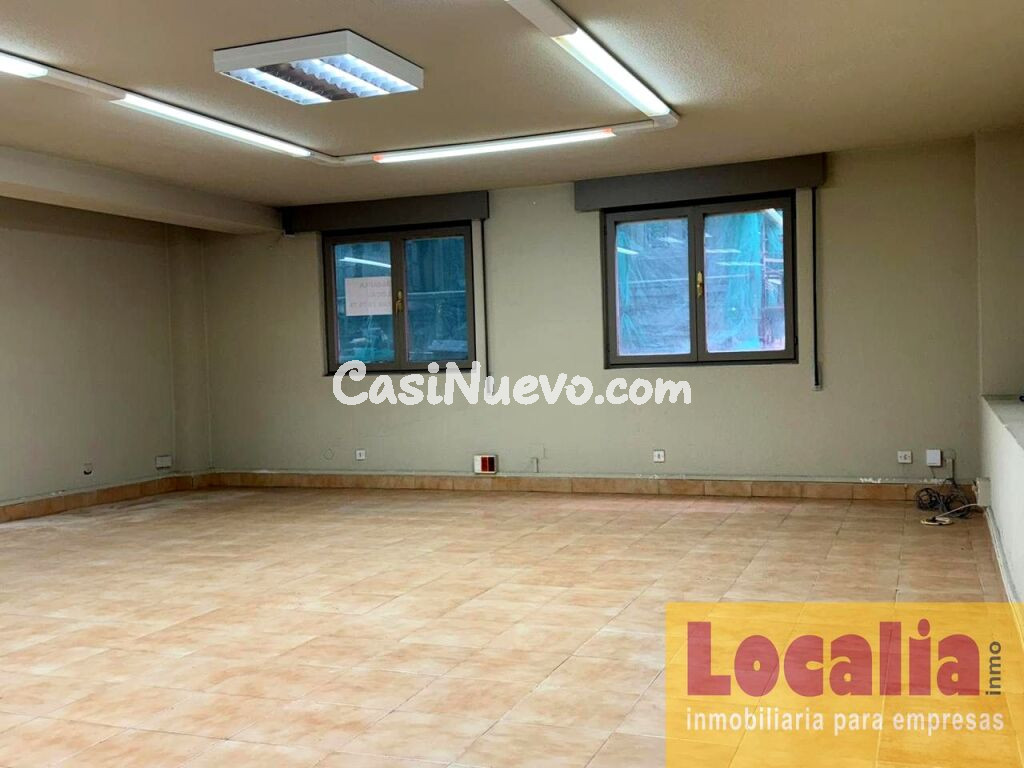 Local de 120  m² en alquiler en Santander.