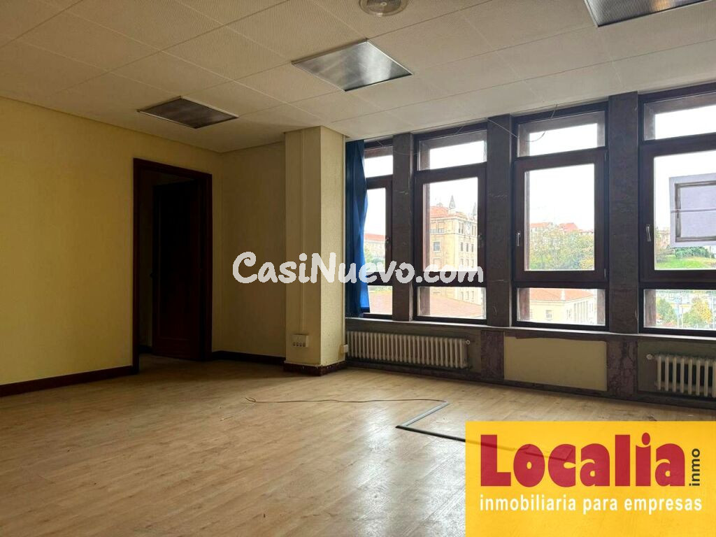 Excepcional local para oficinas en Santander.