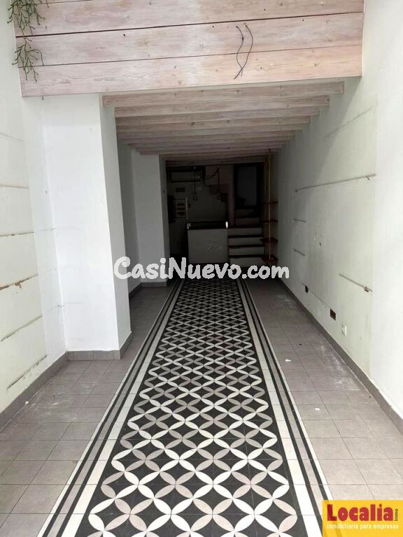Céntrico local en alquiler en Santander.