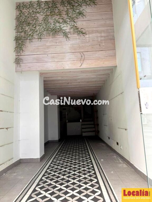 Céntrico local en alquiler en Santander.