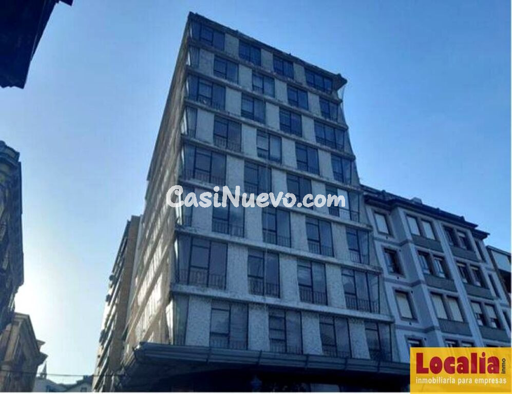 Edificio plurifamiliar en Navia, Asturias