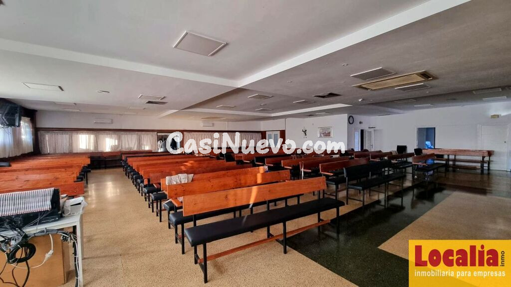 Amplio local diáfano en Santander