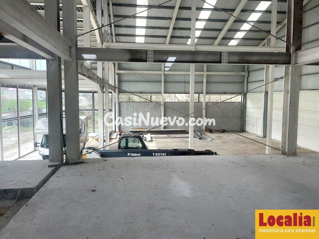 Amplia nave con campa en alquiler. Gajano.