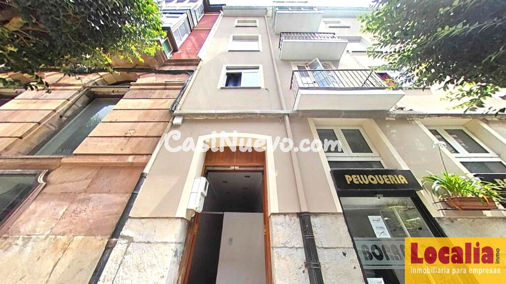 Céntrico y amplio local en el corazón de Santander