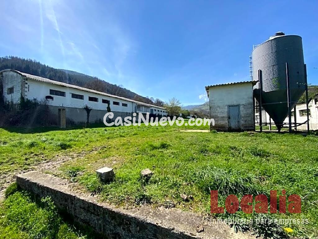 Nave industrial en pleno Bárcena de Pie de Concha.