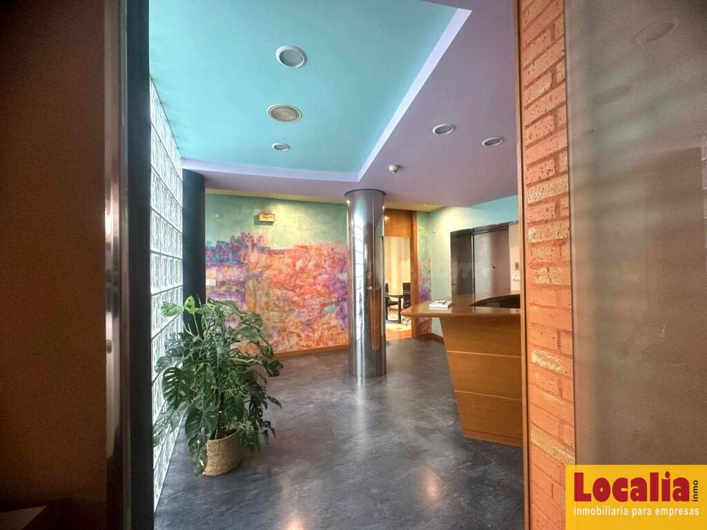 Oficinas de alta calidad en centro de Torrelavega.