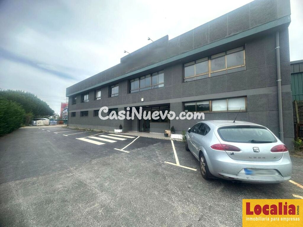 Naves industriales con edificio de oficinas