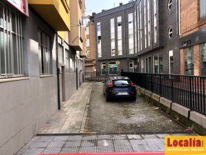 Versátil oficina con almacén y garaje en Torrelavega - foto 5