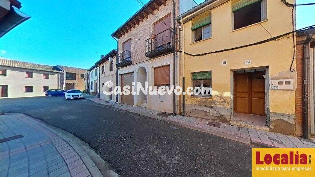 Casa de pueblo en Paredes de Nava, Palencia