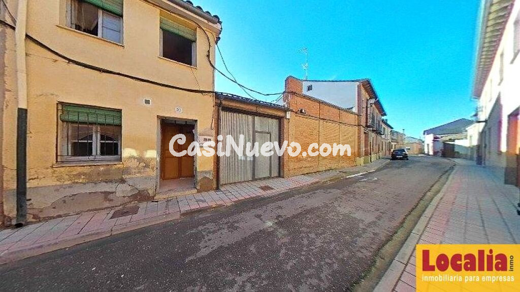 Casa de pueblo en Paredes de Nava, Palencia