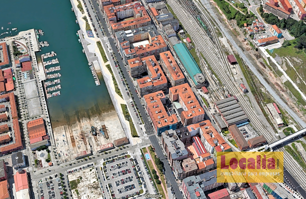 Local de 240m² en zona muy comercial de Santander