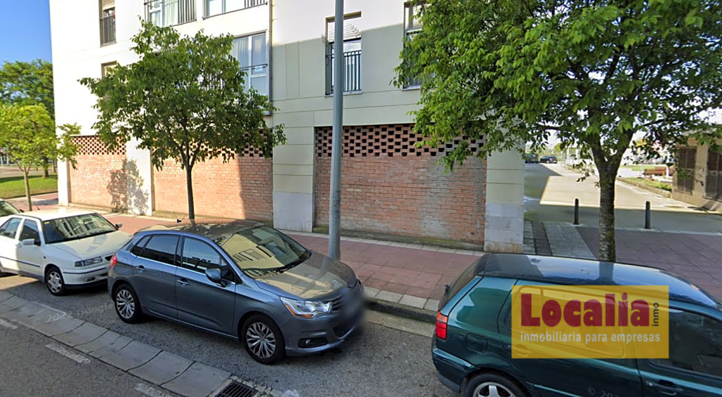 Local comercial en esquina junto a El Corte Inglés - foto 2
