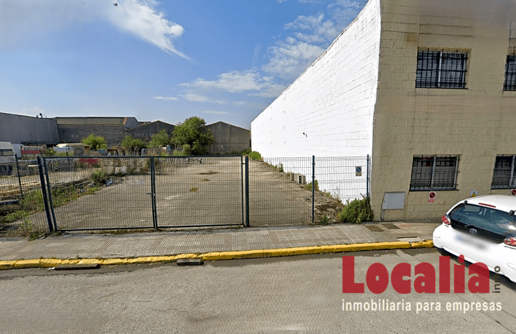 Suelo industrial en Polígono de Raos