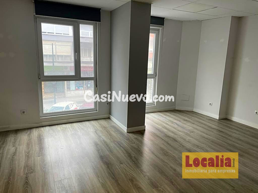 Oficina en edificio profesional en Torrelavega