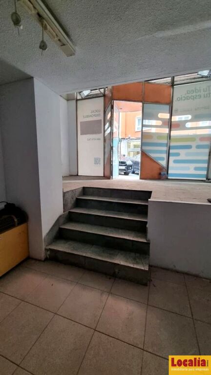 Amplio Local comercial en Santander - foto 4
