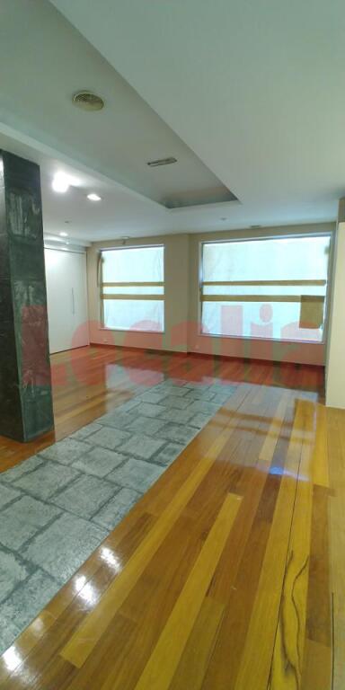 Local impecable en zona General Dávila, Santander - foto 5