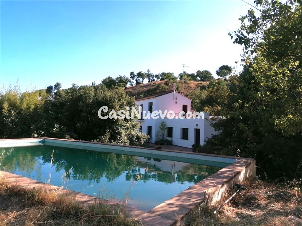 Casa de campo-Masía en Venta en Juzcar Málaga