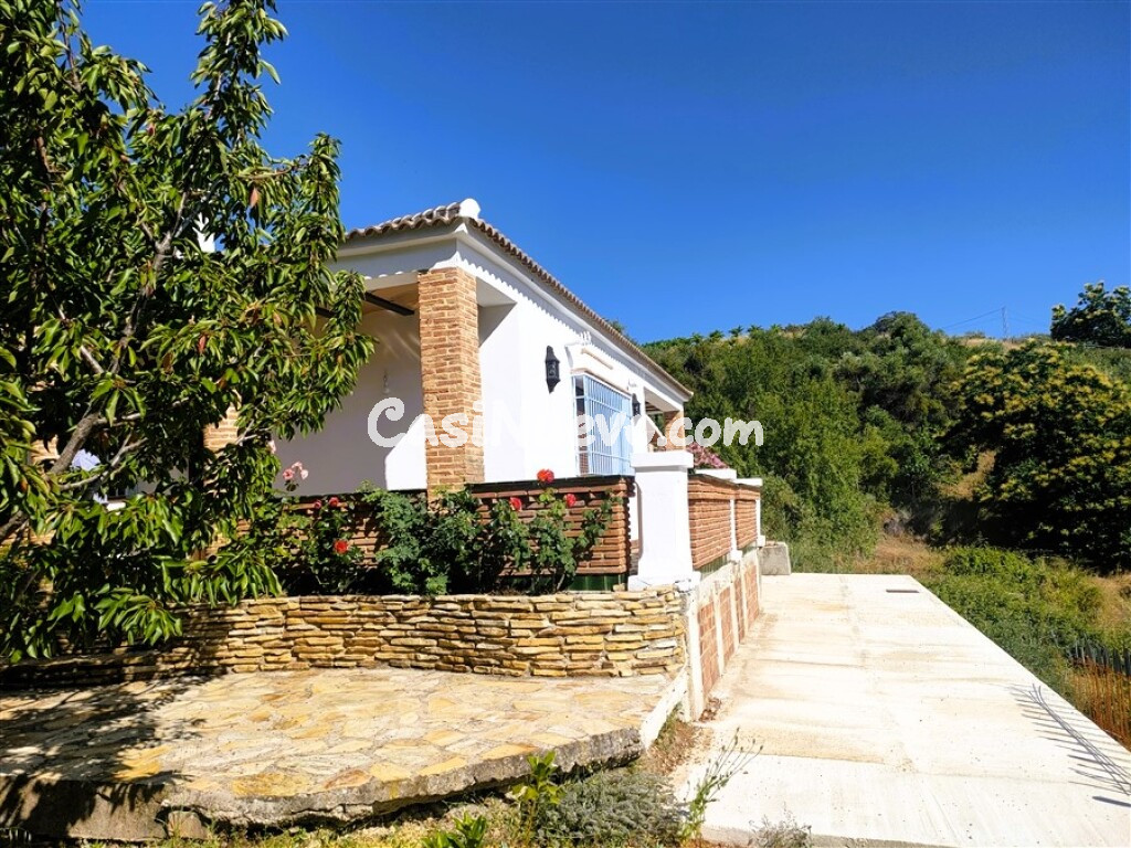 Casa de campo-Masía en Venta en Cartajima Málaga