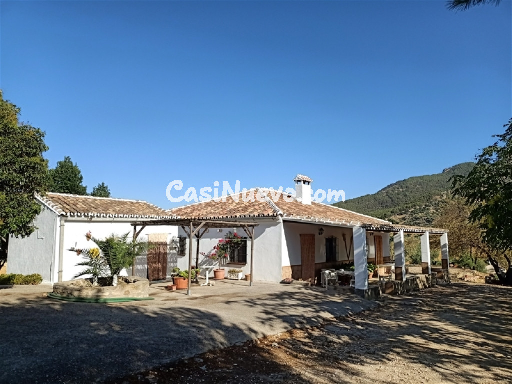 Casa de campo-Masía en Venta en Montecorto Málaga