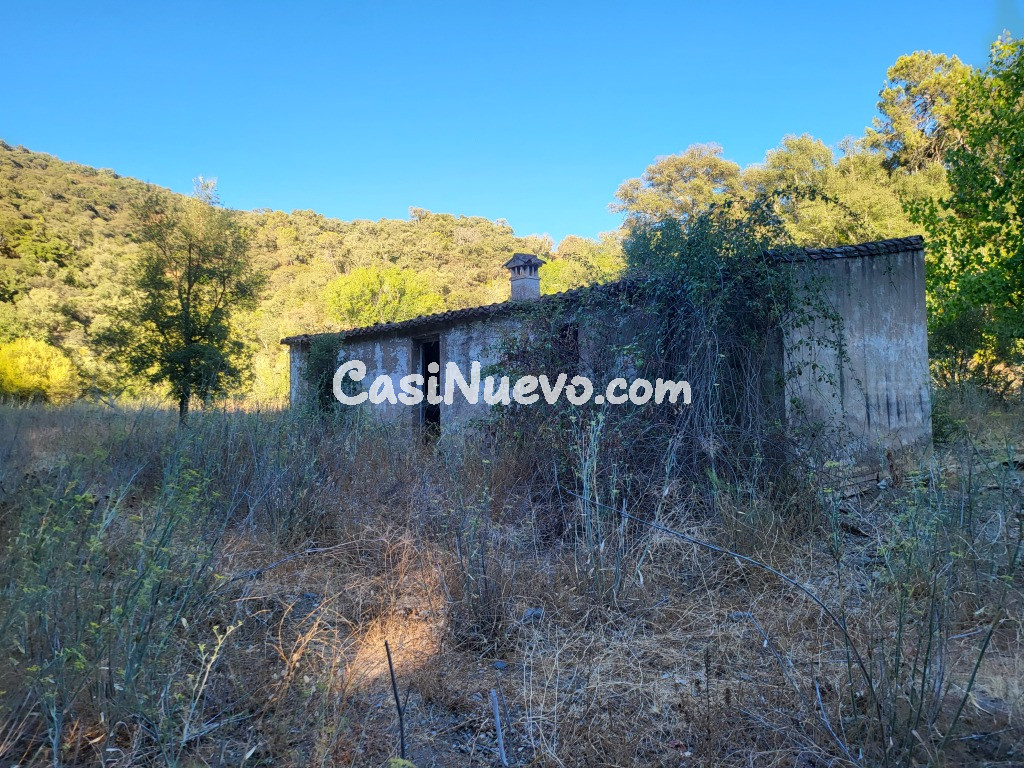 Casa de campo-Masía en Venta en Farajan Málaga