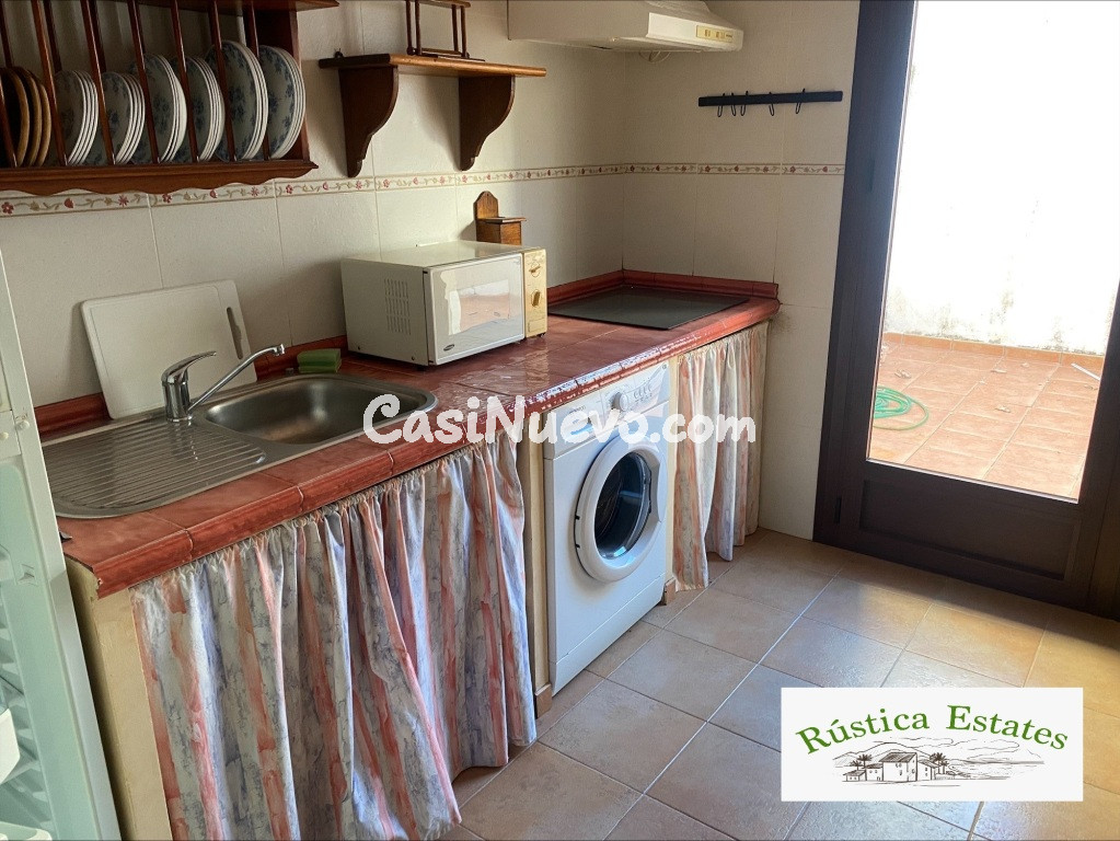 Adosada en Venta en Atajate Málaga