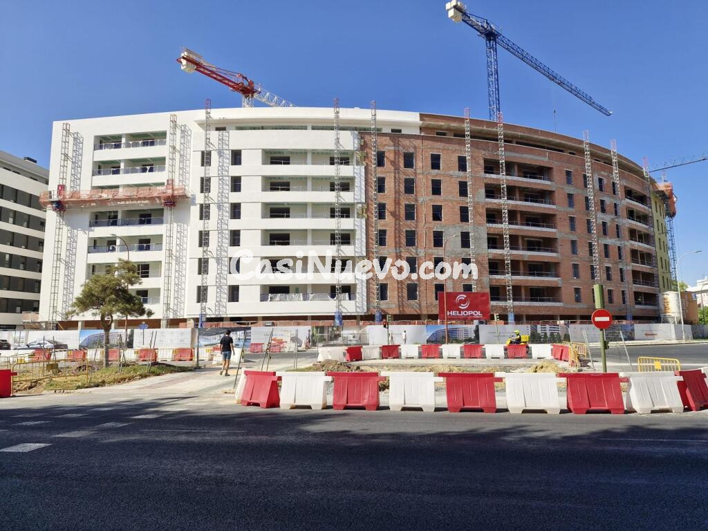 Estupendo local comercial en Residencial Argos III, en Sevilla Este!!!!