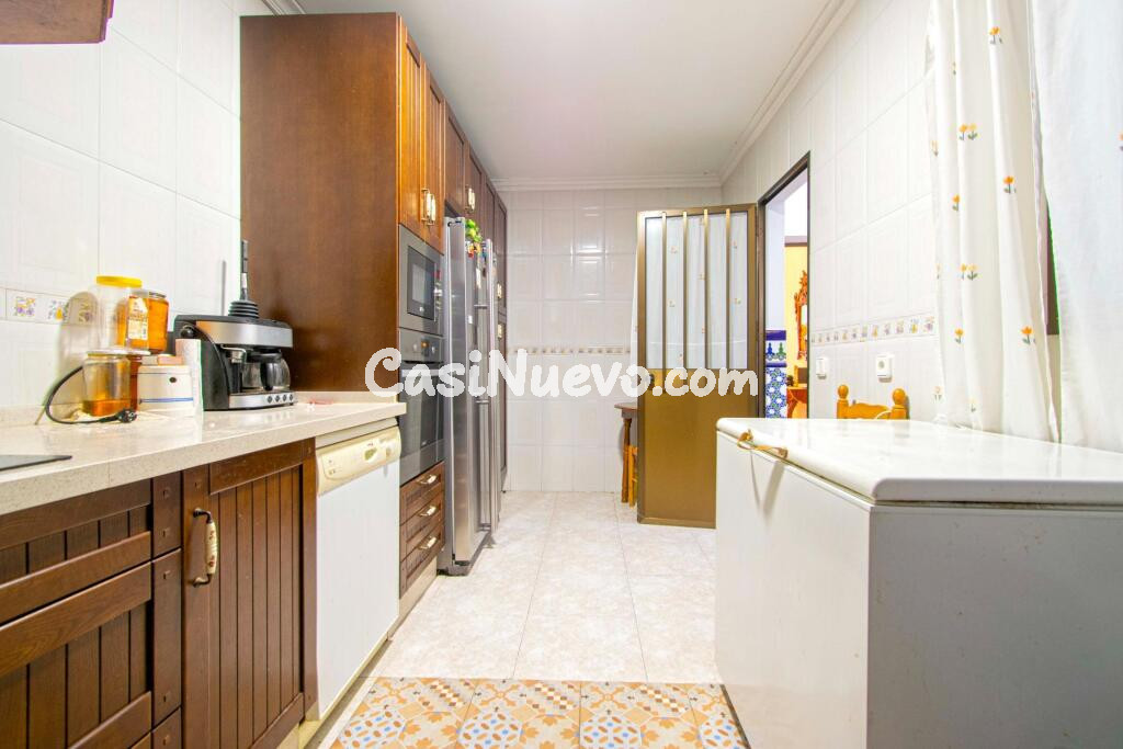 Fantástica casa en la zona centro de Carmona!!