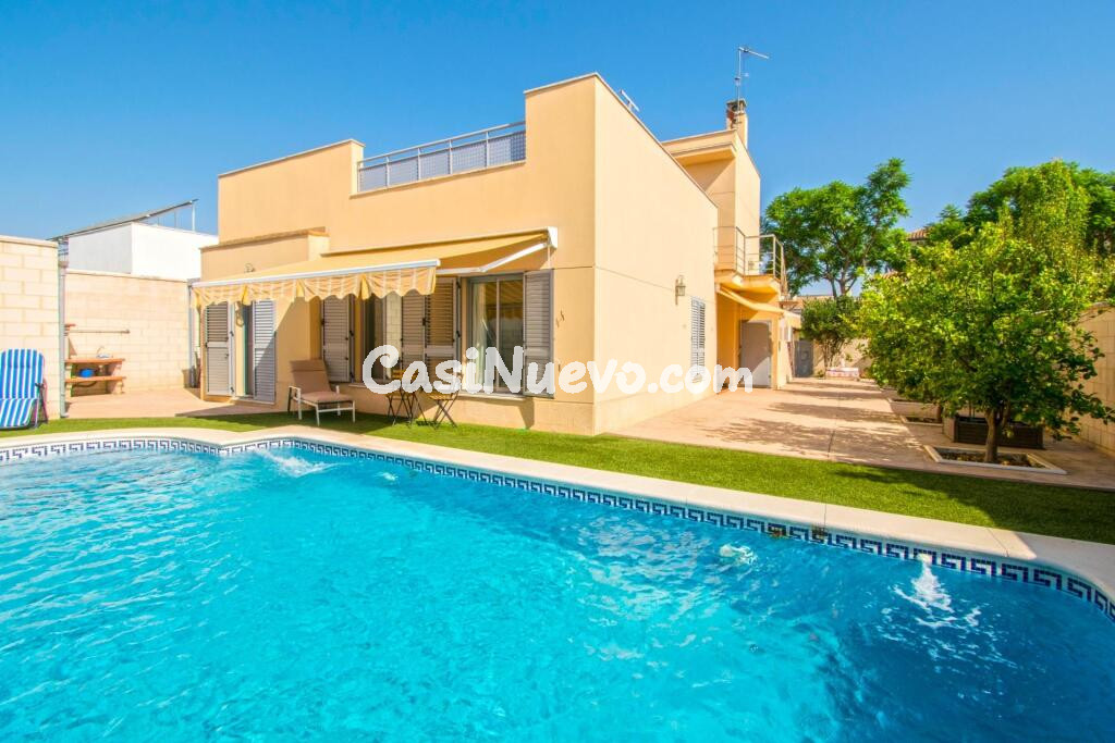 CHALET INDEPENDIENTE EN ESPARTINAS URBANIZACION LA SANTA