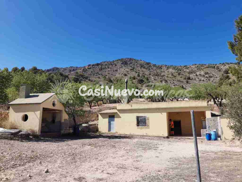 Casa de campo-Masía en Venta en Salinas Alicante