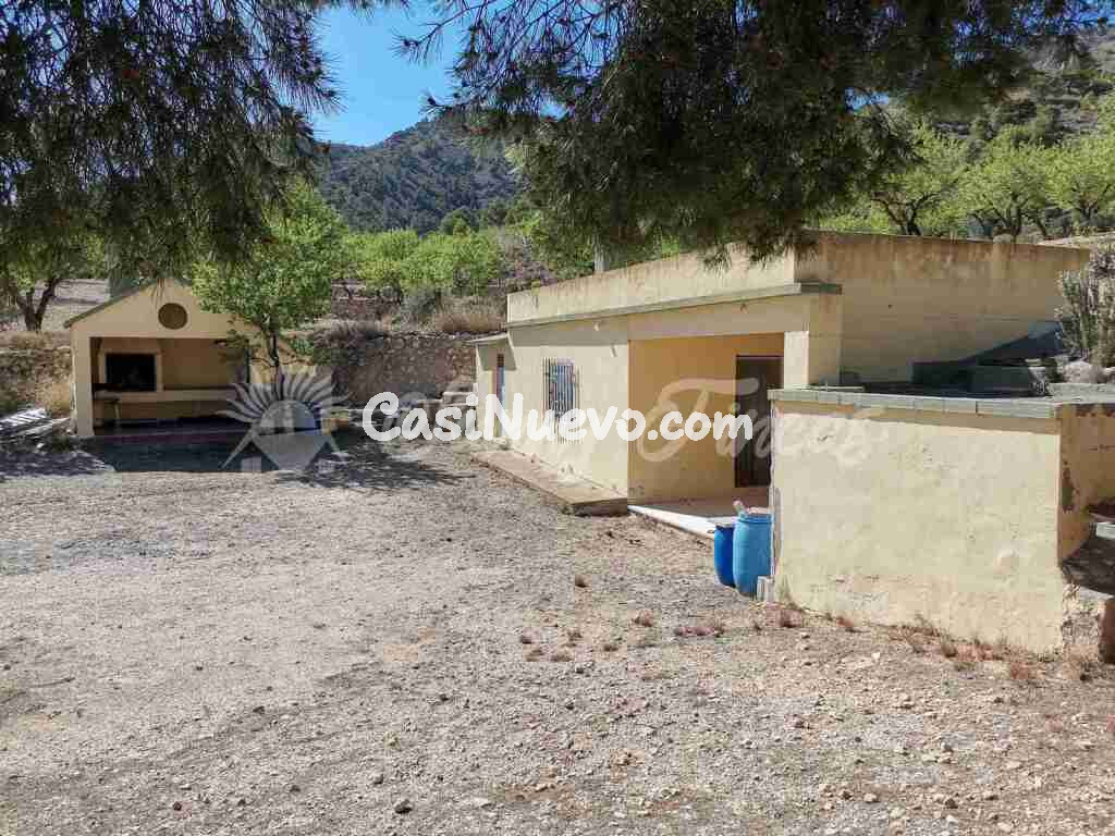 Casa de campo-Masía en Venta en Salinas Alicante