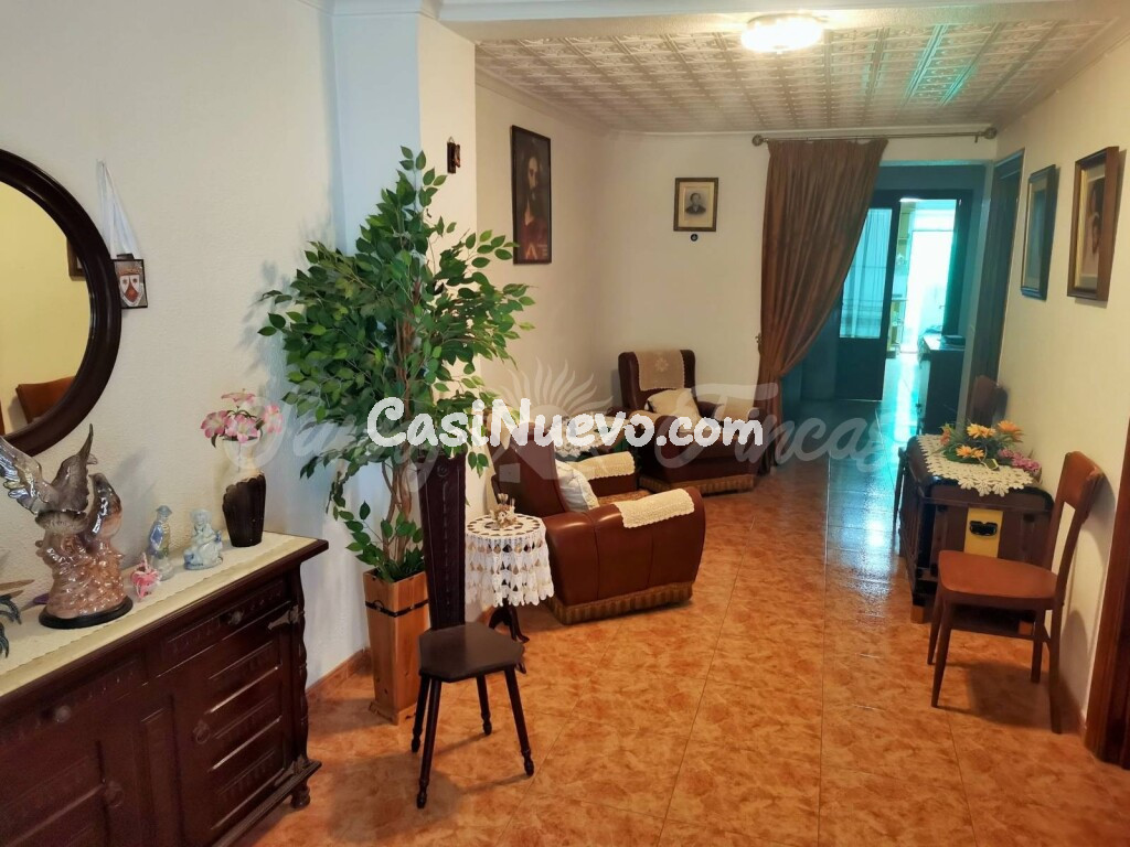 Adosada en Venta en Caudete Albacete