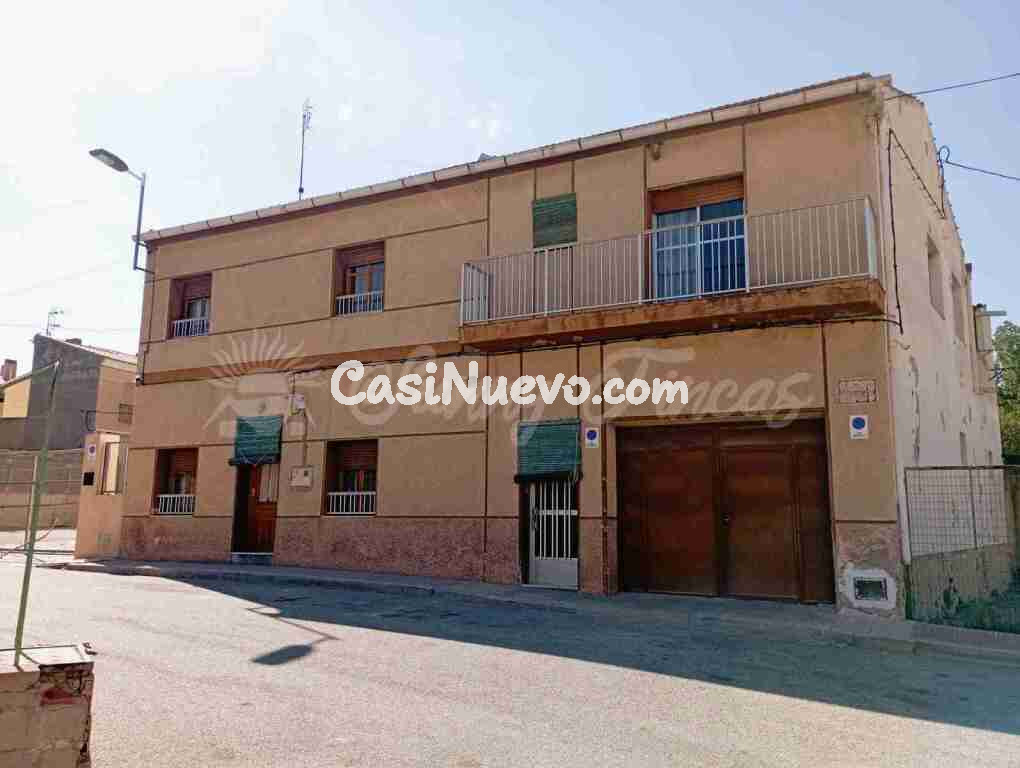Casa de pueblo en Venta en Algueña Alicante