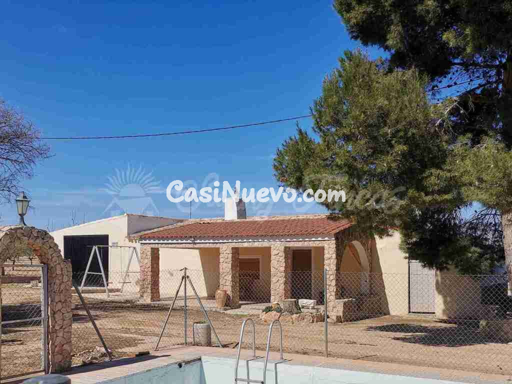 Casa de campo-Masía en Venta en Yecla Murcia