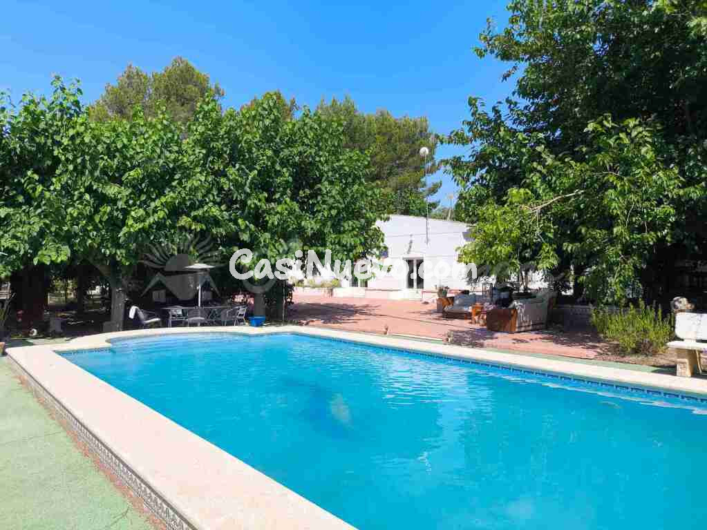 Casa-Chalet en Venta en Villena Alicante