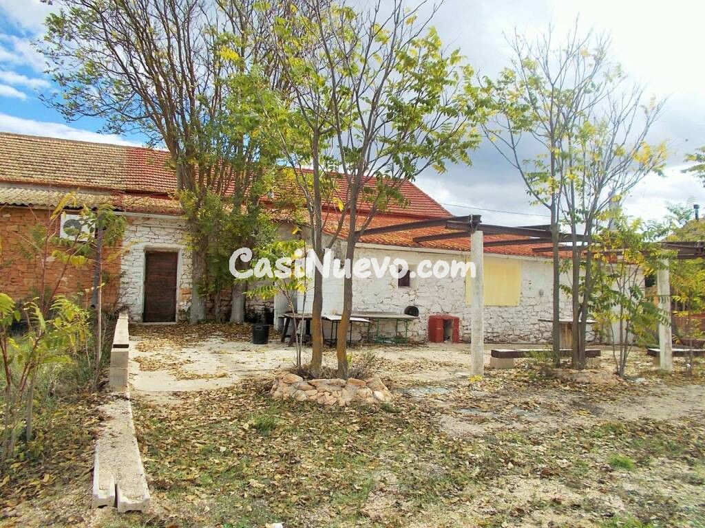 Casa de campo-Masía en Venta en Yecla Murcia