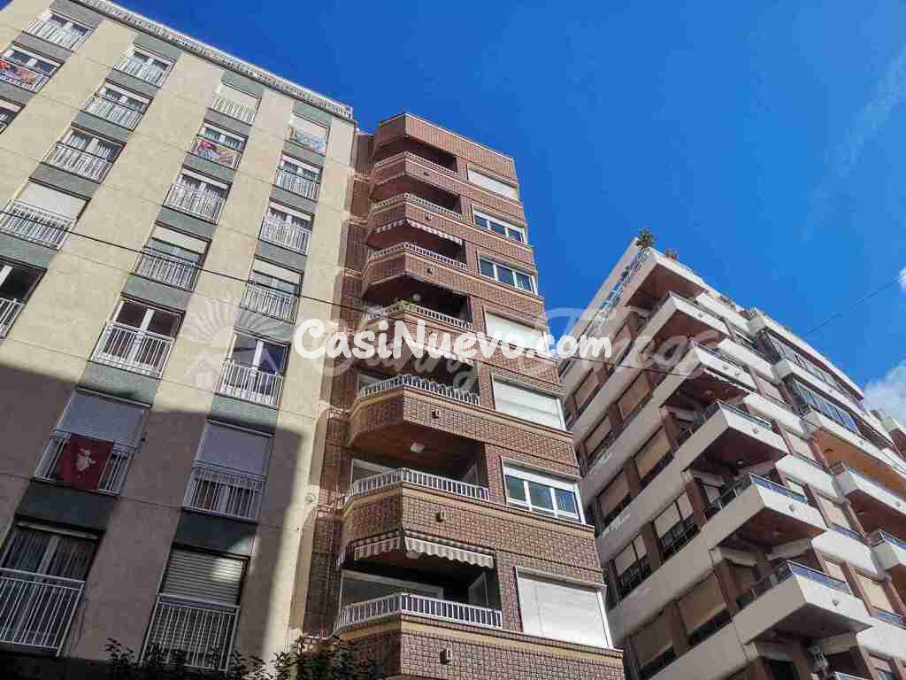 Ático en Venta en Villena Alicante