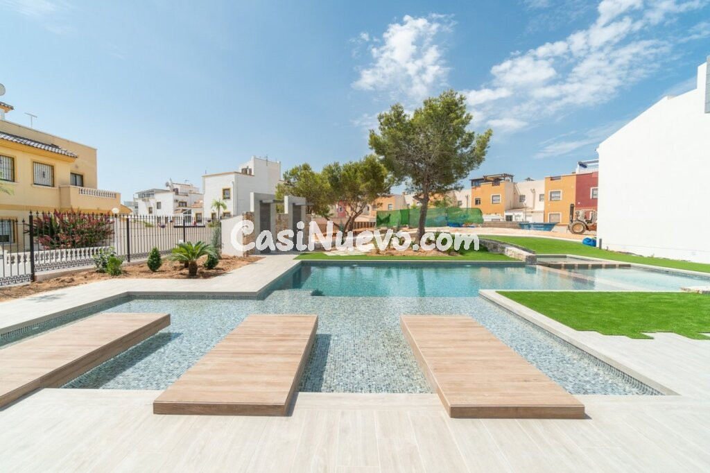 Nuevo conjunto residencial en Los Balcones (Torrevieja)