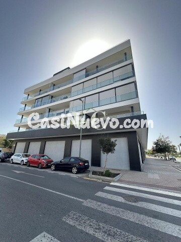 Local comercial en Venta en Motril Granada