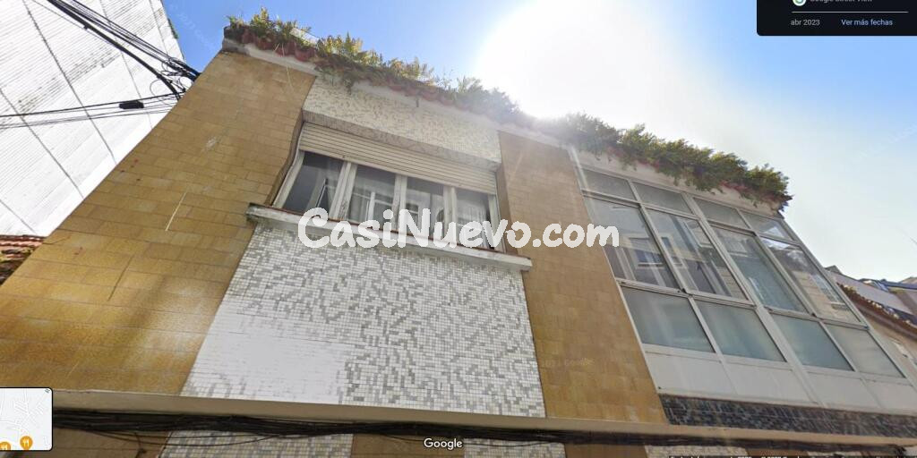 Casa con finca en el centro de Cangas