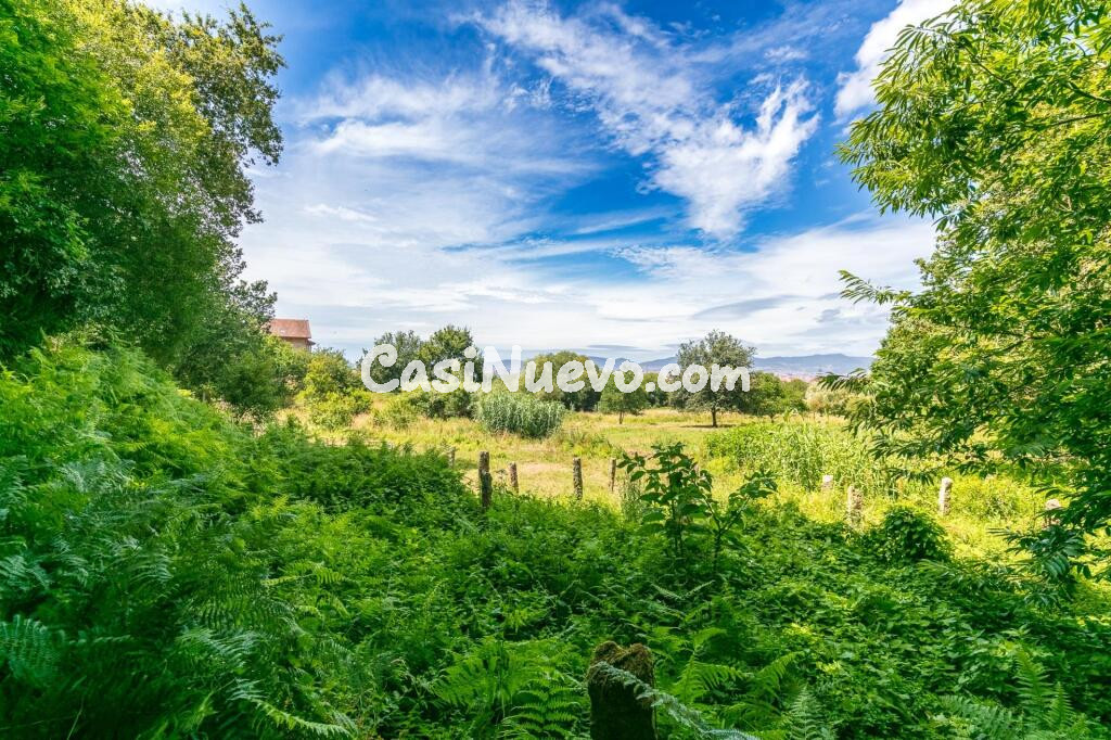 Terreno urbano sin edificabilidad en Matamá, pero ideal para otros usos agrìcolas.