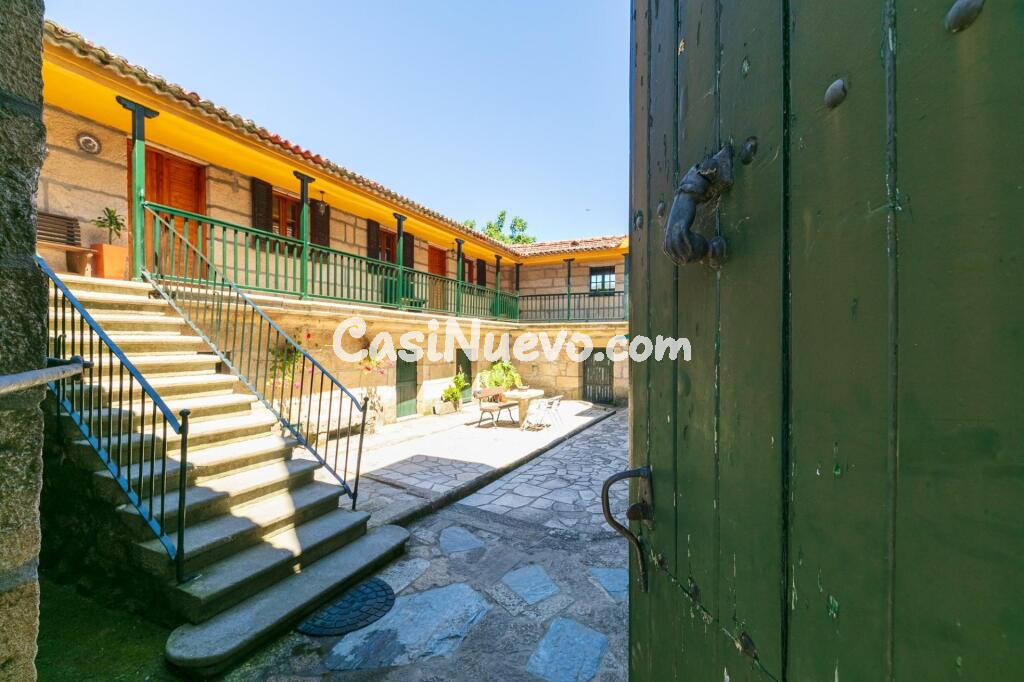 Propiedad patrimonial histórica con licencia turística y vivienda independiente en Soutomaior