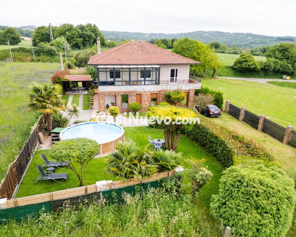 Chalet de Élite con Piscina Privada en la Zona Más Exclusiva de Lalín