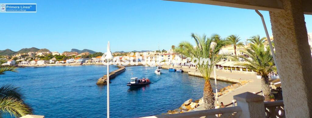 Venta de casa en 1º línea de Mar Mediterráneo en Cabo de Palos con 3 dormitorios